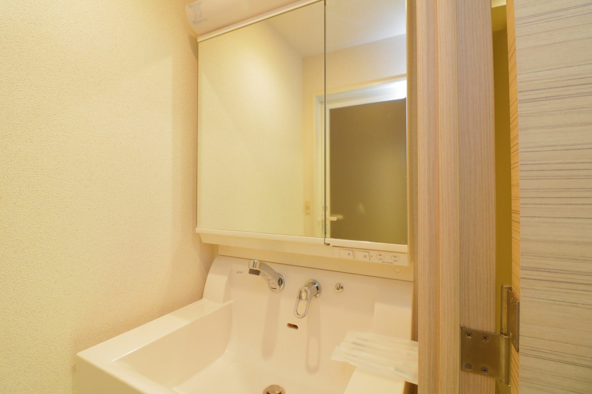 Hg Cozy Hotel No 17 通天閣前 Οσάκα Εξωτερικό φωτογραφία
